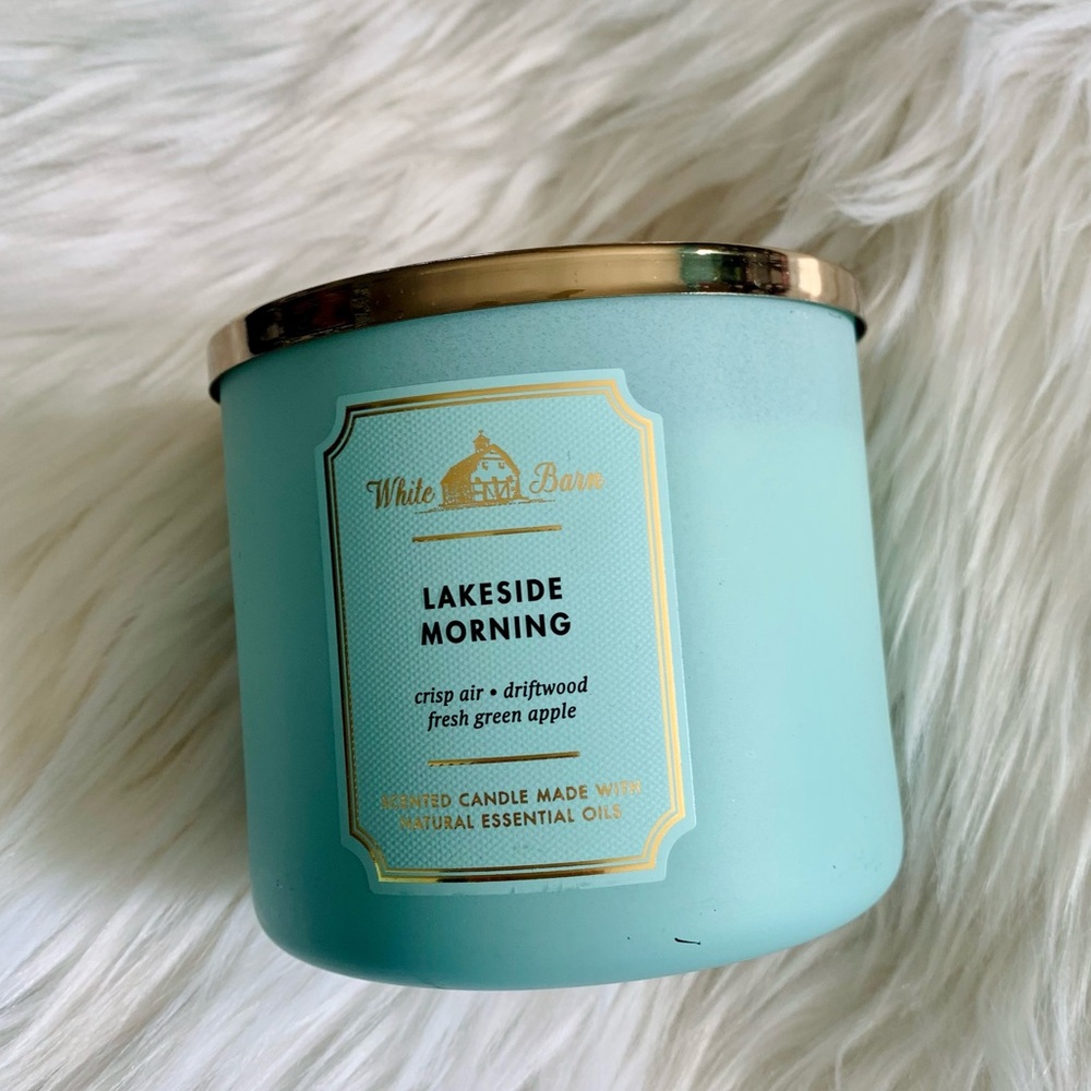 Bath & Body Works White Barn Lakeside Morning Scented 3 Wick Candle 14.5 oz NWT